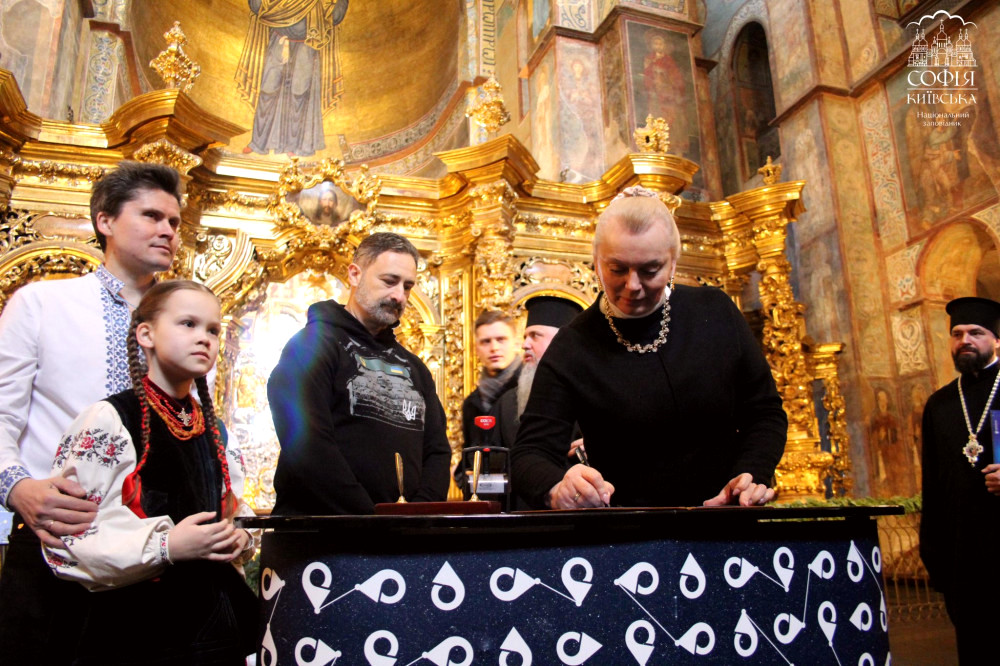 10430 image for slide