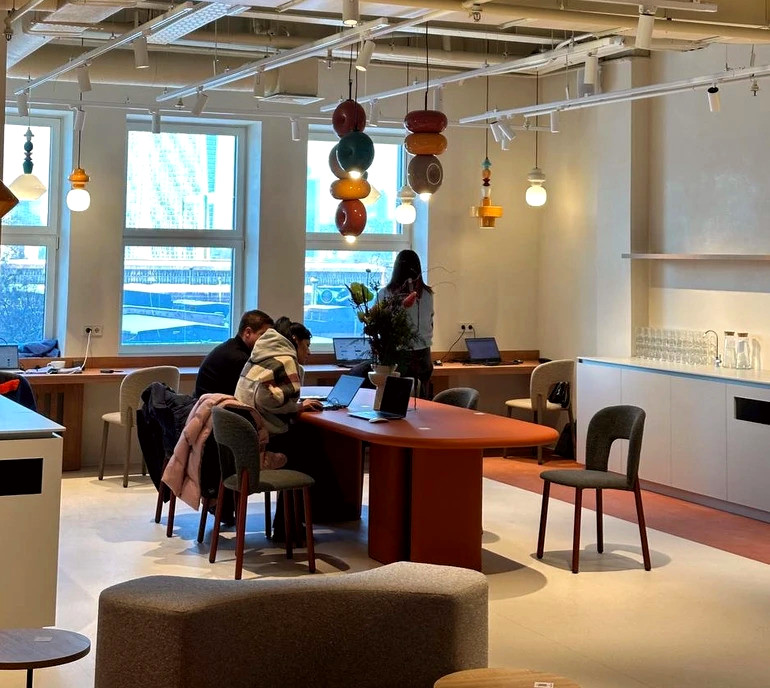 10600 image for slide