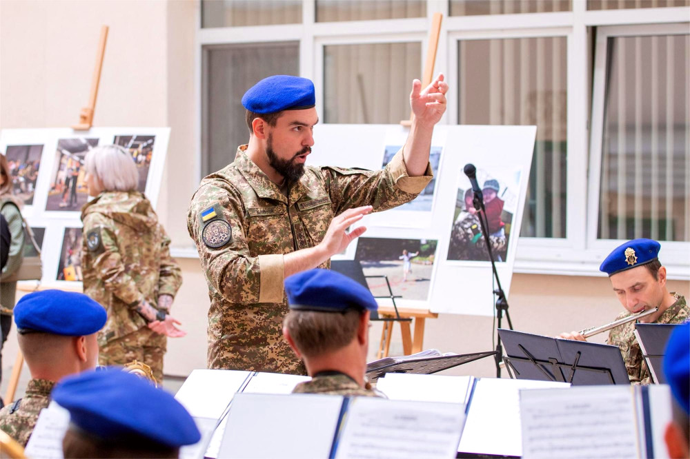 4050 image for slide