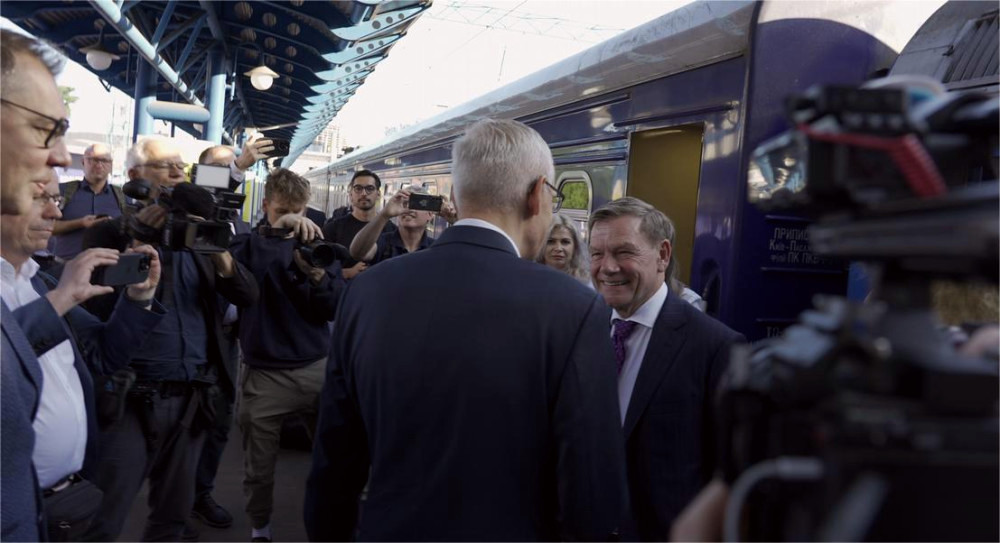 5713 image for slide