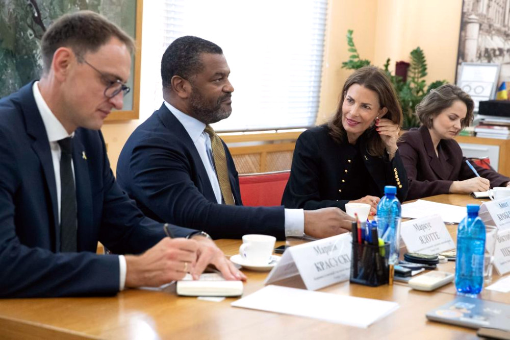 8075 image for slide